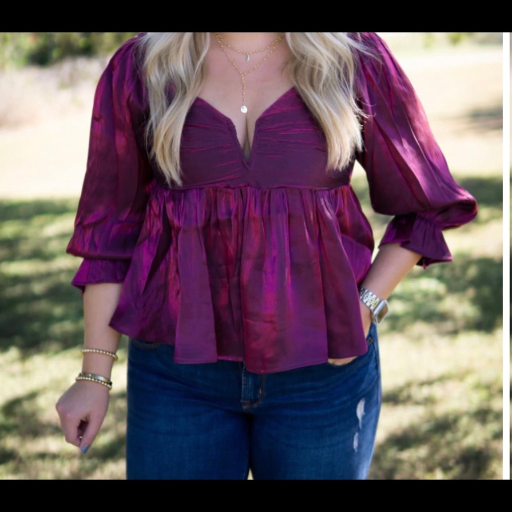 Boutique Grape Metallic 3/4 sleeve blouse, SMALL, NWOT